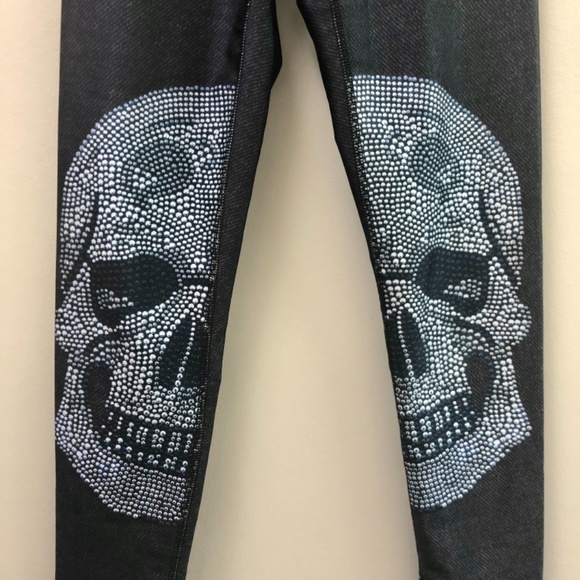 Scull Leggings by Zara Terez  ZT Performance - Picture 5 of 14